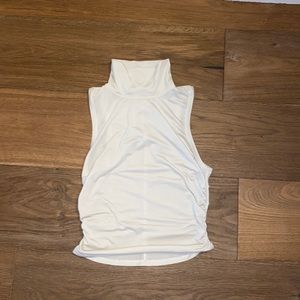 Lululemon Nude Turtleneck Roched Side Size 0